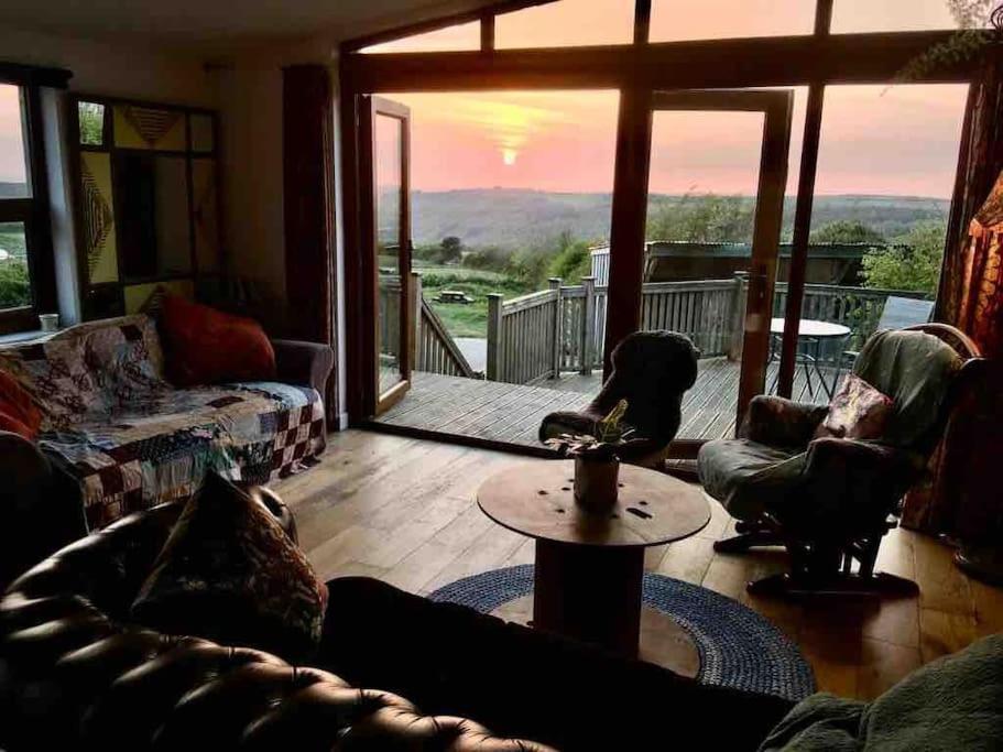 Spacious Cabin On Isolated Farm With Sea View بود المظهر الخارجي الصورة
