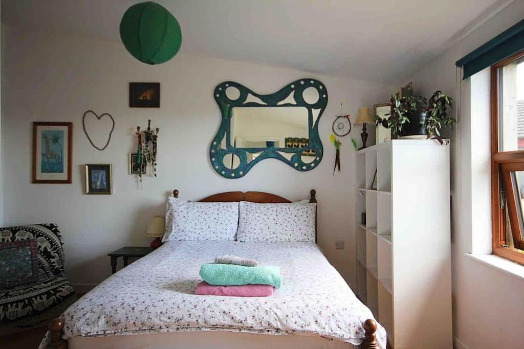 Spacious Cabin On Isolated Farm With Sea View بود المظهر الخارجي الصورة